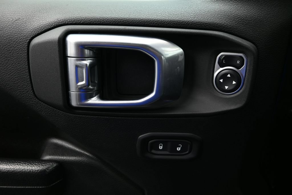 Used 2024 Jeep Wrangler Unlimited Sport AWD/4WD image 23