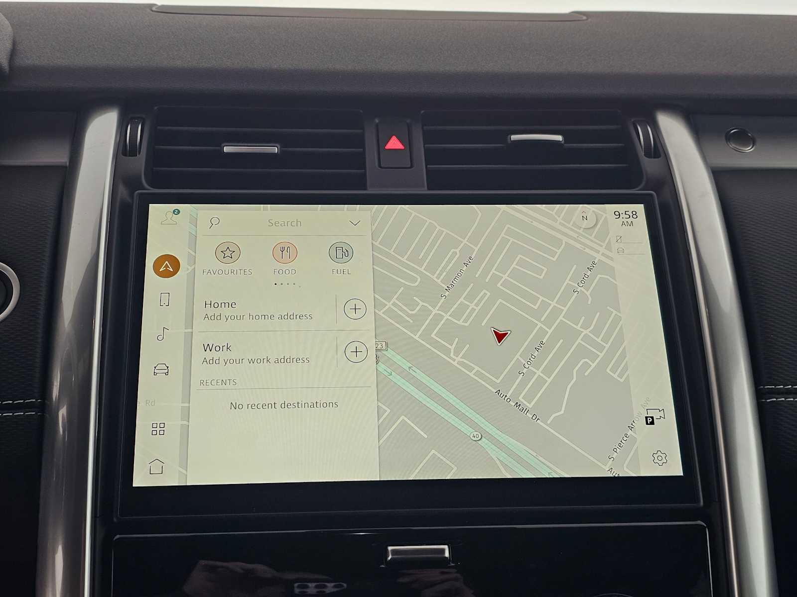 Used 2025 Land Rover Discovery Dynamic SE image 26