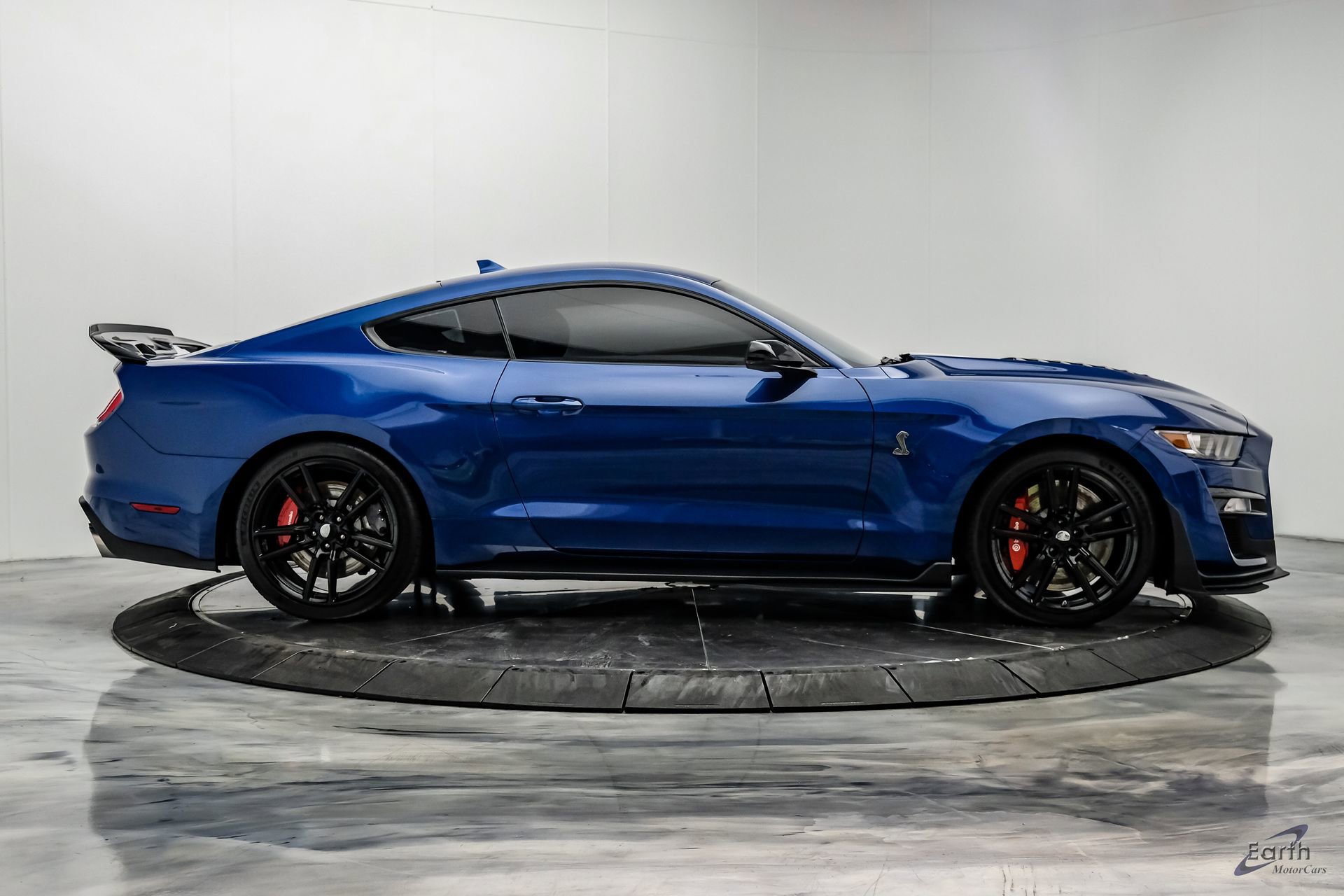 Used 2022 Ford Mustang Shelby GT500 w/ Technology Package RWD image 26