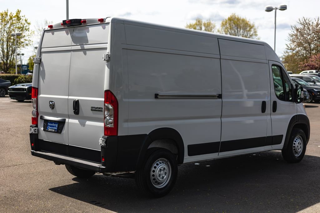 Used 2025 RAM ProMaster 2500 w/ Convenience Group FWD image 7
