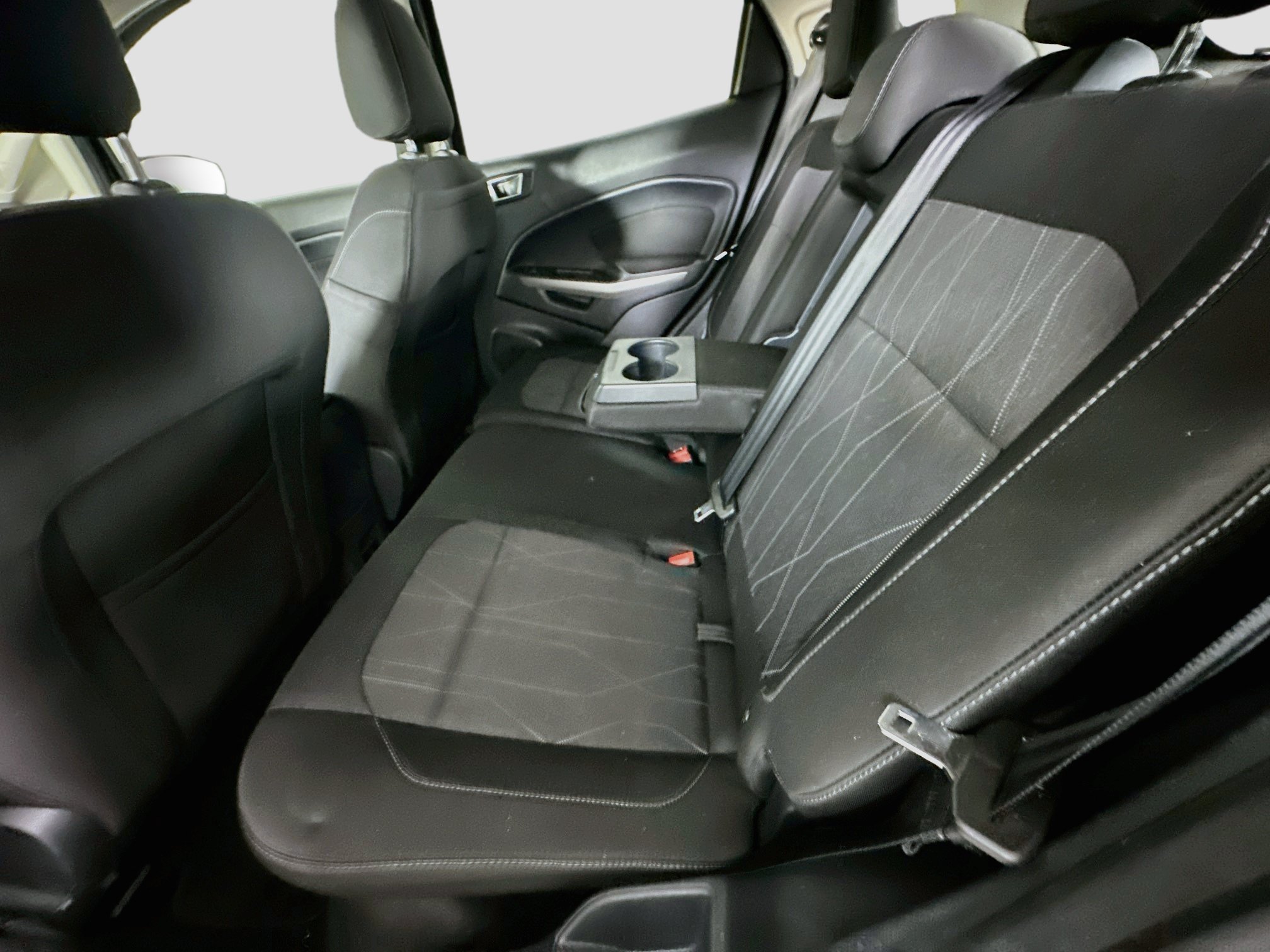 Used 2018 Ford EcoSport SE w/ SE Convenience Package FWD image 26