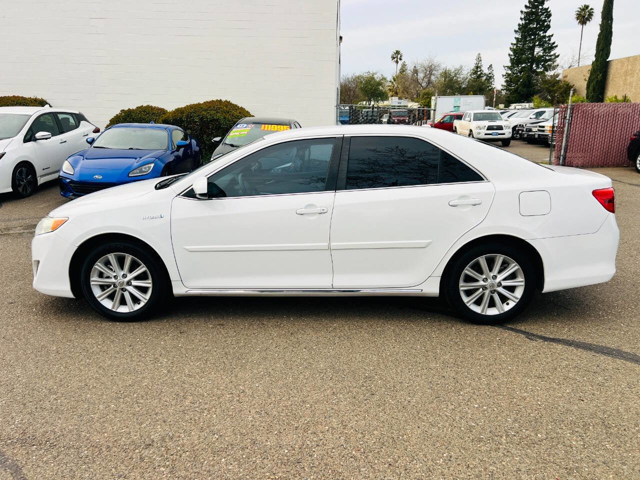 Used 2014 Toyota Camry XLE image 5