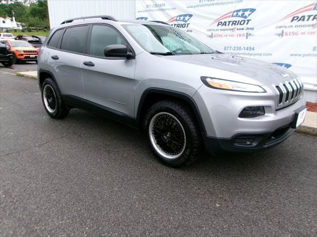 Certified 2017 Jeep Cherokee Sport AWD/4WD image 2