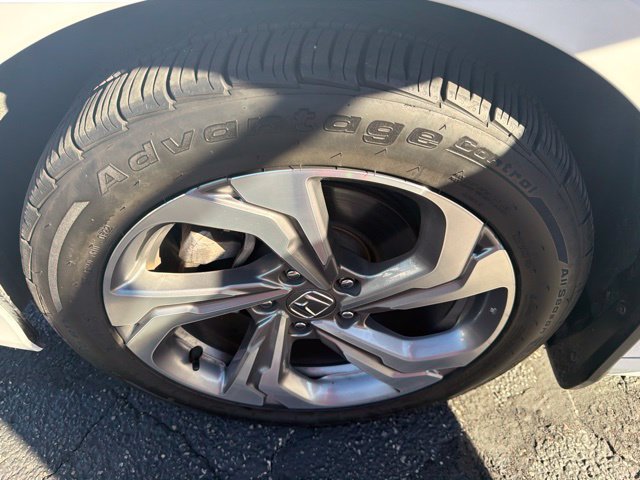 Used 2018 Honda Accord EX image 32