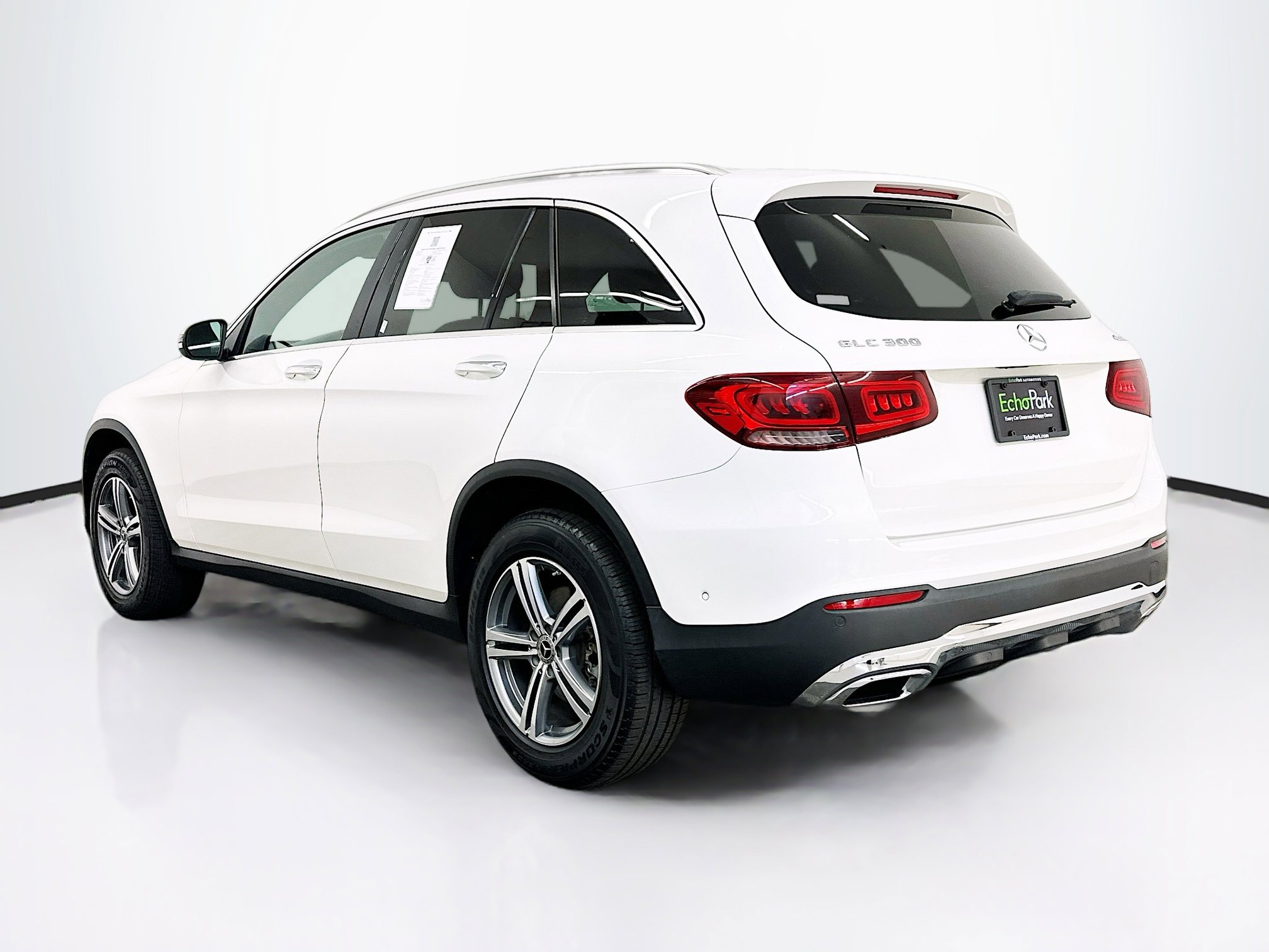 Used 2021 Mercedes-Benz GLC 300 4MATIC image 5