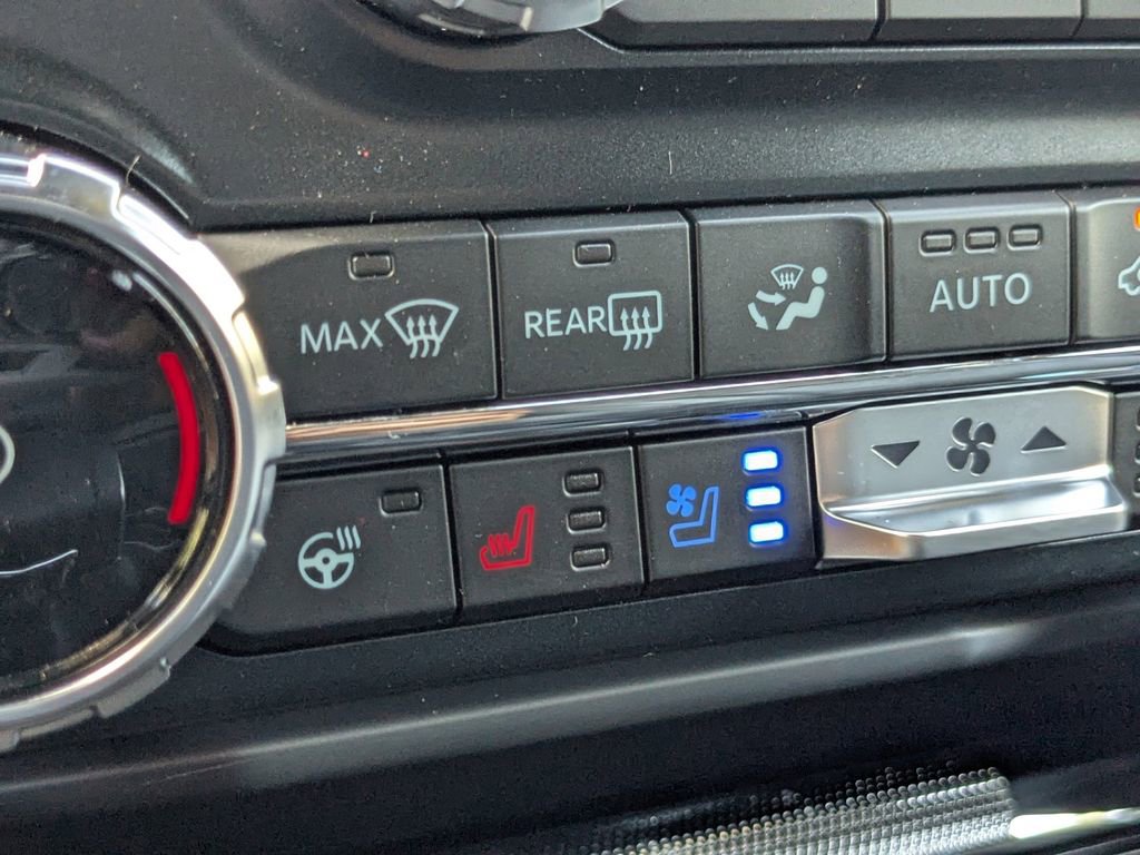 New 2025 Ford F150 Lariat w/ Equipment Group 502A High image 40