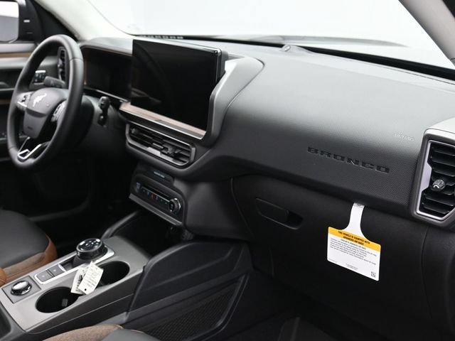 Certified 2025 Ford Bronco Sport Outer Banks w/ Outer Banks Tech Package+ AWD/4WD image 29