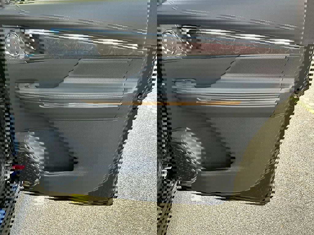 New 2026 Buick Enclave Avenir w/ Super Cruise Package image 16