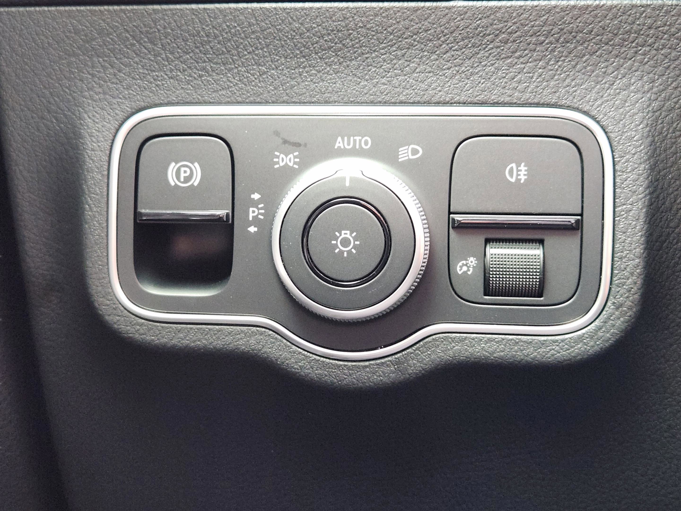 Certified 2025 Mercedes-Benz GLA 250 image 14