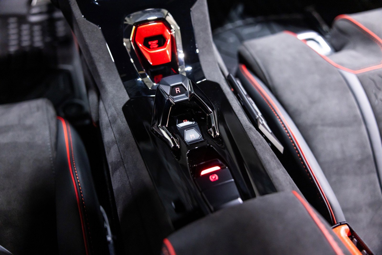 Used 2024 Lamborghini Huracan Sterrato AWD/4WD image 46