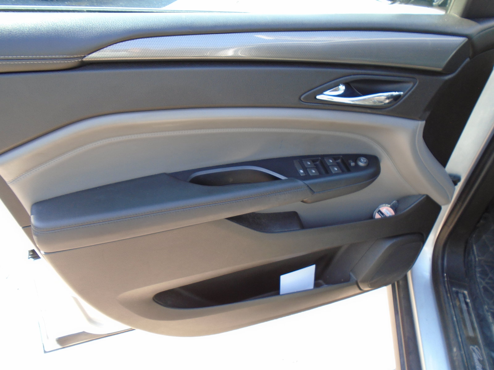 Used 2011 Cadillac SRX 2WD image 19