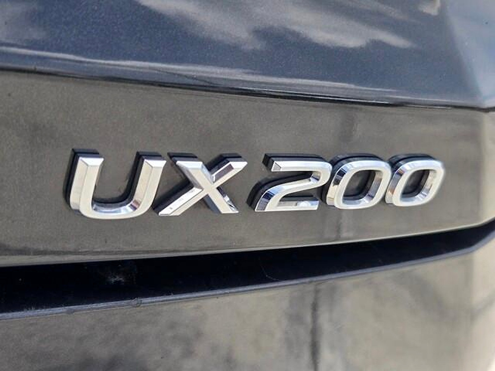 Used 2019 Lexus UX 200 FWD image 14