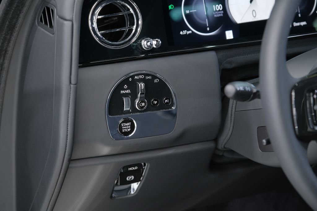 Used 2026 Rolls-Royce Cullinan image 51