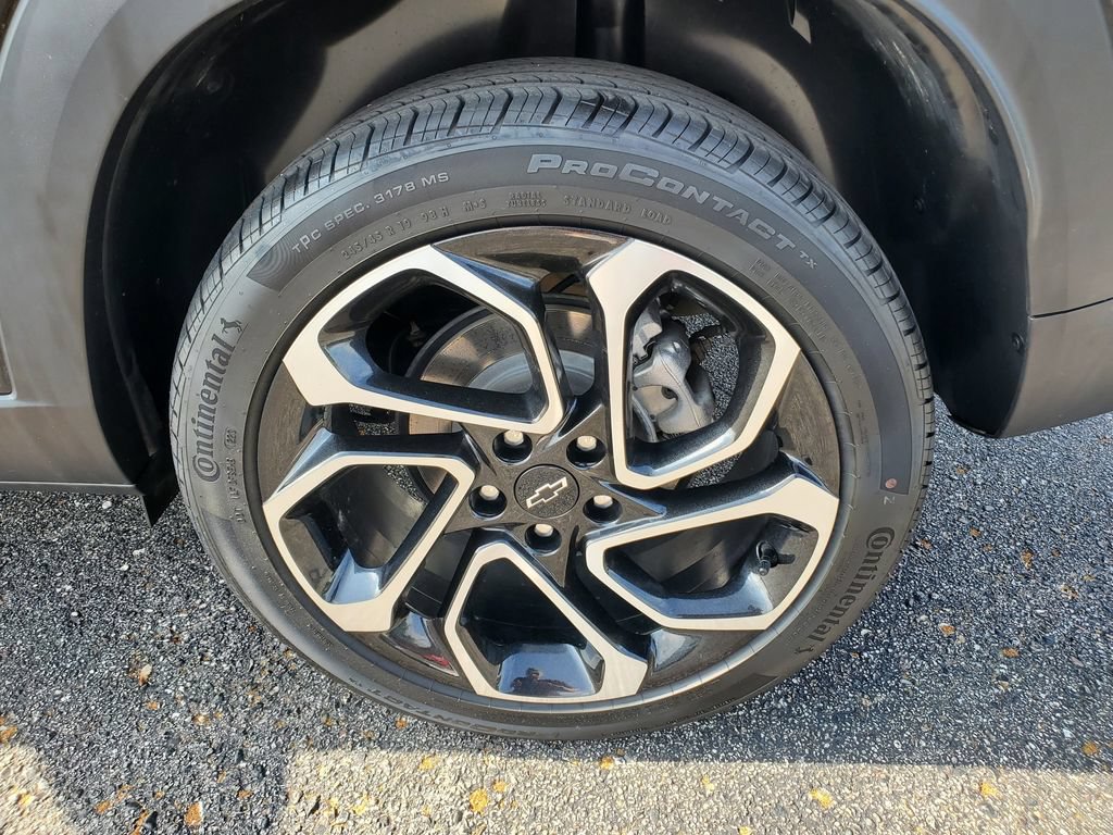 Certified 2024 Chevrolet Trax RS w/ Driver Confidence Package FWD image 31
