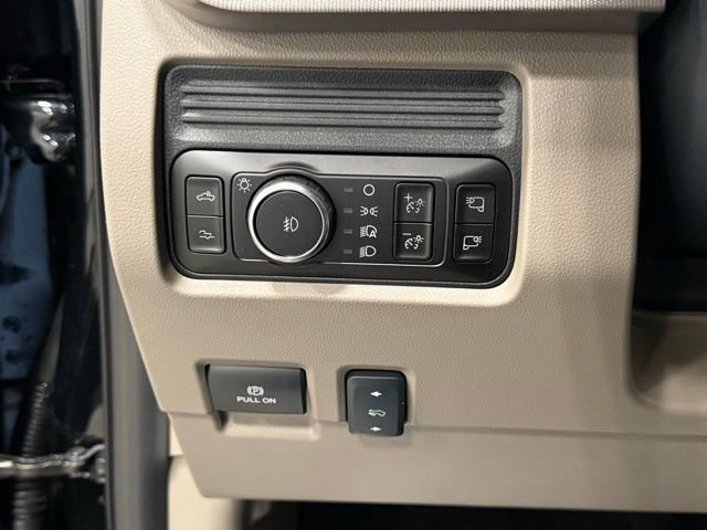 New 2026 Ford F450 Platinum w/ Platinum Plus Package AWD/4WD image 15