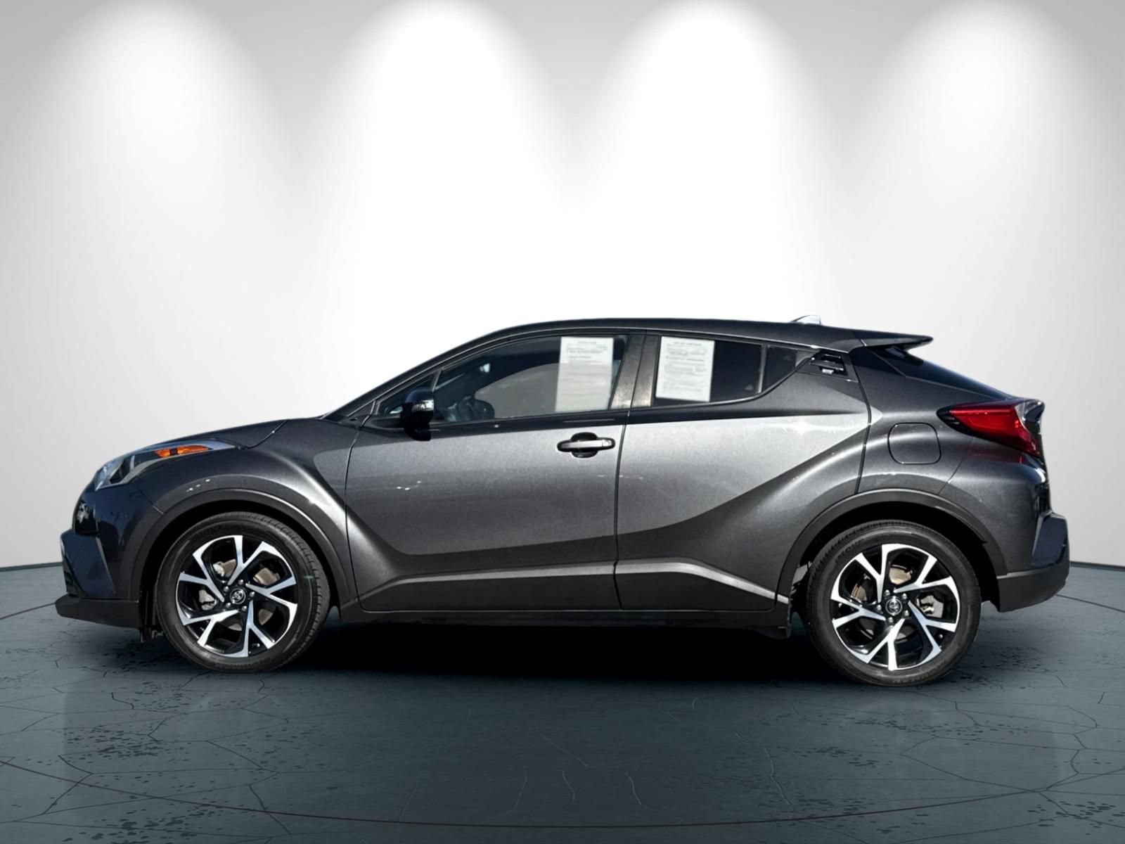Used 2018 Toyota C-HR XLE FWD image 7