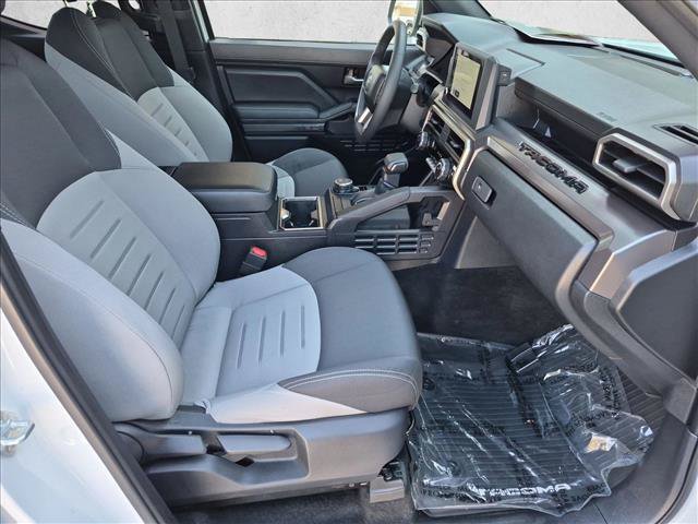 Certified 2025 Toyota Tacoma TRD Sport AWD/4WD image 18