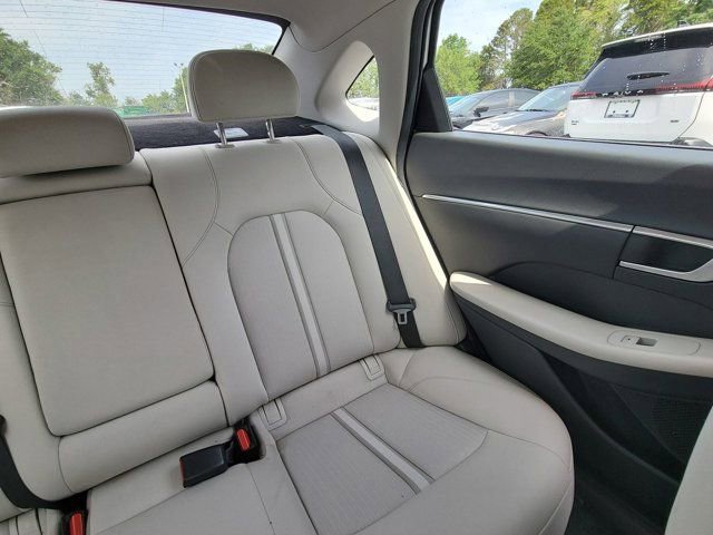 Used 2023 Hyundai Sonata SEL FWD image 6