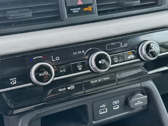 Certified 2023 Honda Pilot LX image 19
