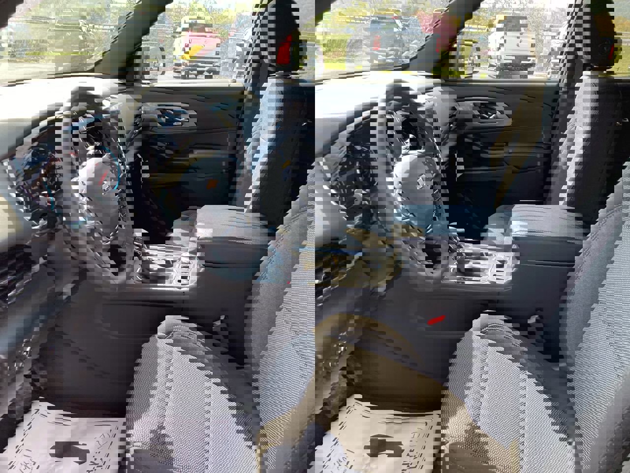 Used 2023 Chevrolet Traverse LT image 21