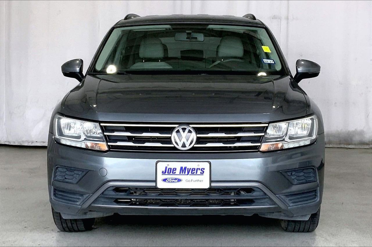Used 2018 Volkswagen Tiguan S FWD image 3