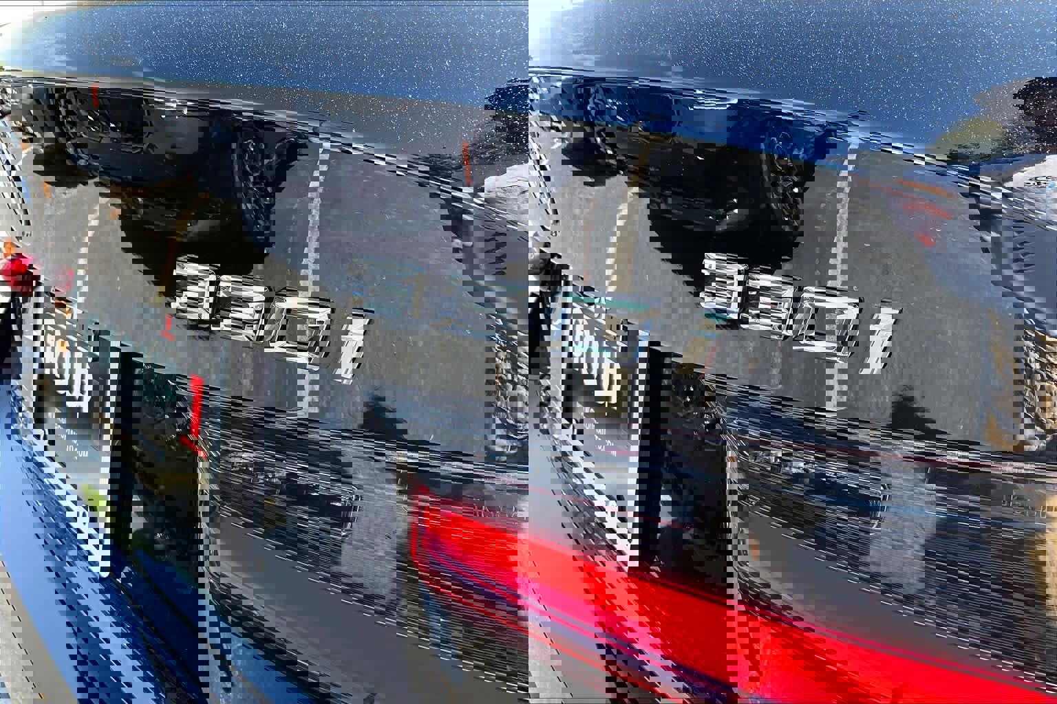 Certified 2025 BMW 330i Sedan w/ Convenience Package image 10