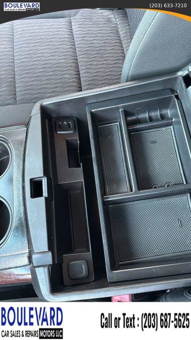 Used 2016 GMC Yukon SLE w/ HD Trailering Package image 19