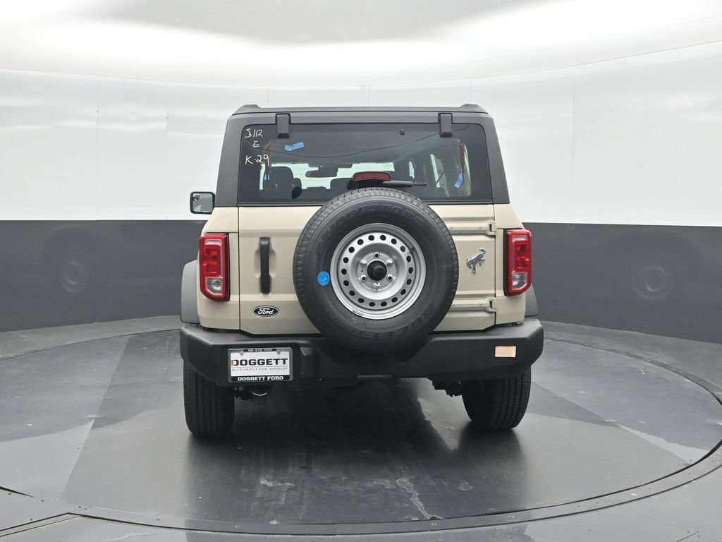 New 2026 Ford Bronco 4-Door AWD/4WD image 17