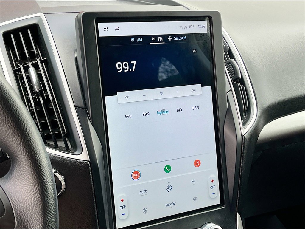 Used 2024 Ford Edge SE image 14