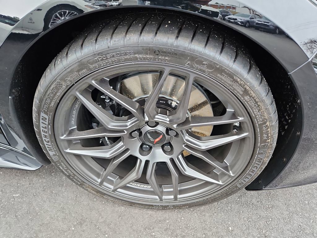 Used 2024 Chevrolet Corvette Z06 image 8