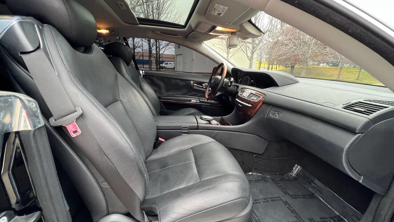 Used 2010 Mercedes-Benz CL 550 CL 550 4MATIC AWD 2dr Coupe image 18