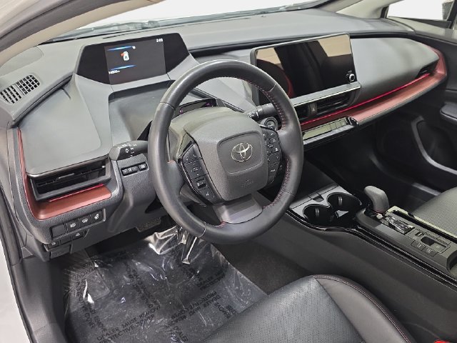 Used 2024 Toyota Prius Prime FWD image 13