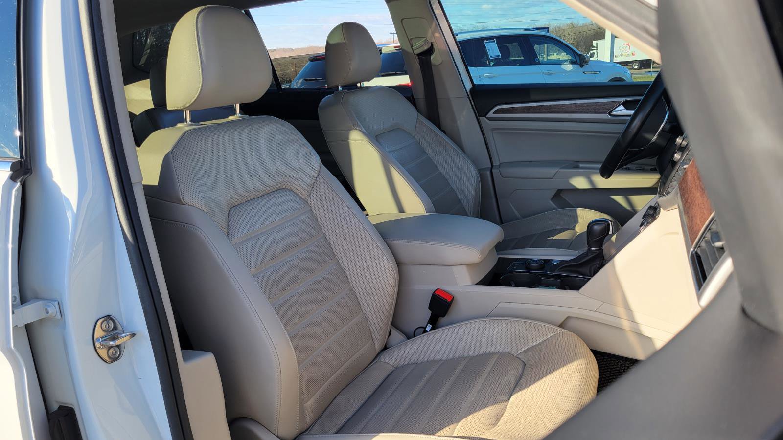 Used 2019 Volkswagen Atlas SEL Premium image 42