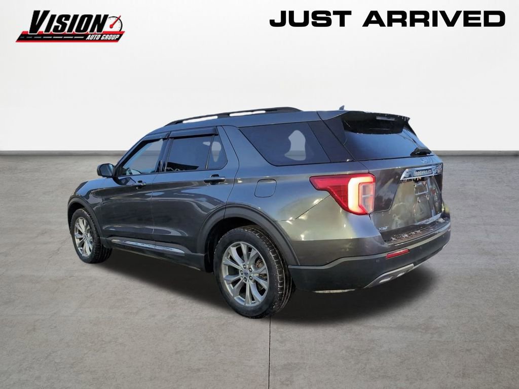 Used 2020 Ford Explorer XLT w/ Equipment Group 202A image 7