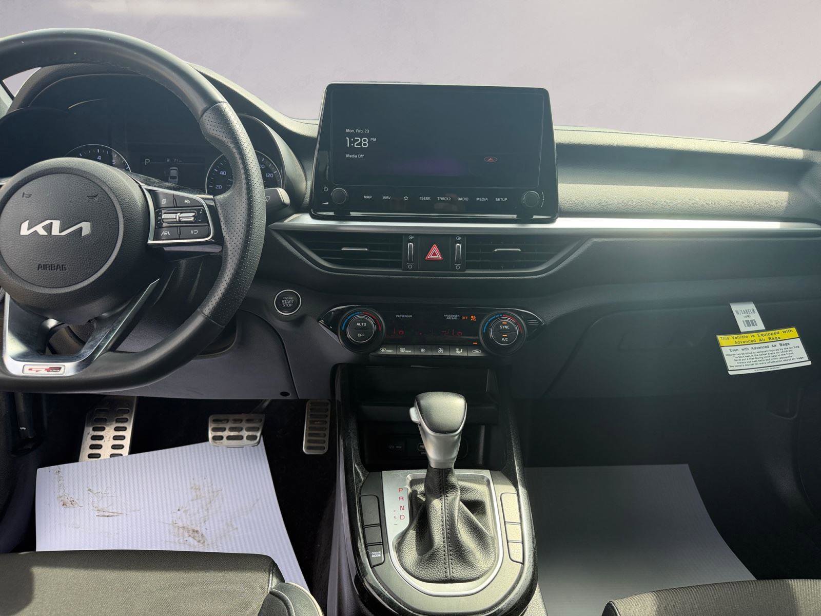 Used 2023 Kia Forte GT-Line image 11