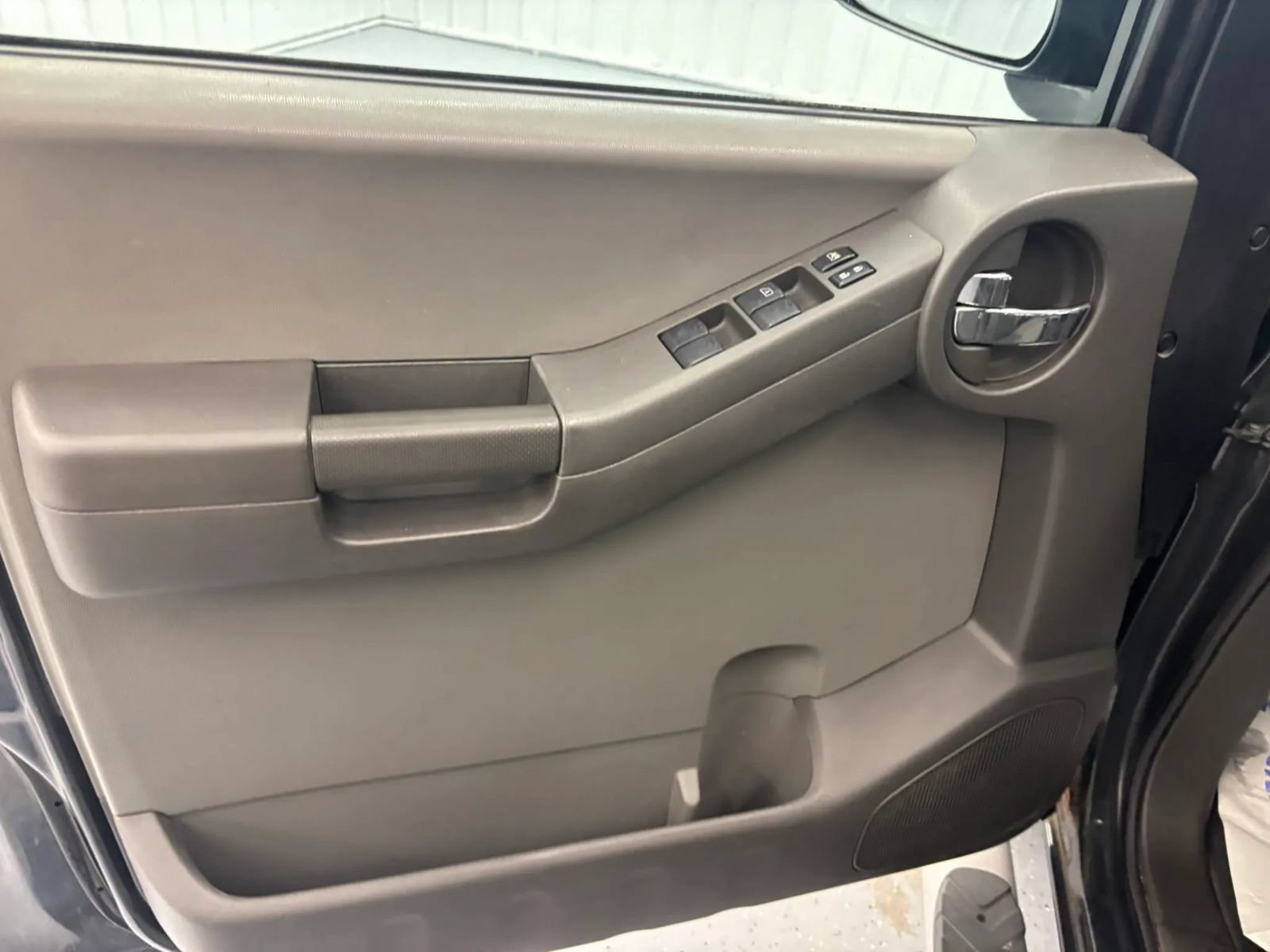 Used 2011 Nissan Xterra S w/ 4X4 Value Package image 27