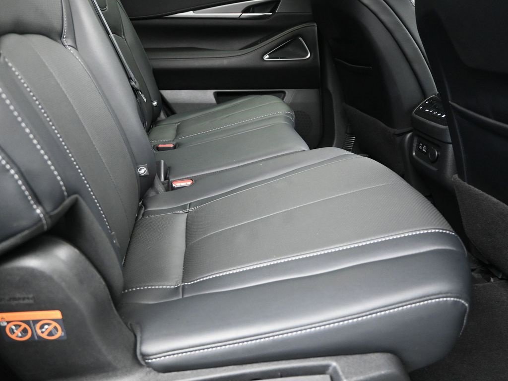 Certified 2023 INFINITI QX60 Luxe w/ Performance Audio Package image 25