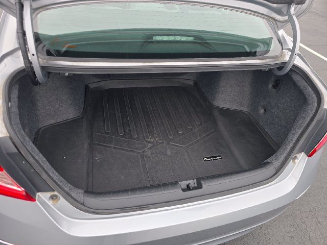 Used 2018 Honda Accord Touring image 19