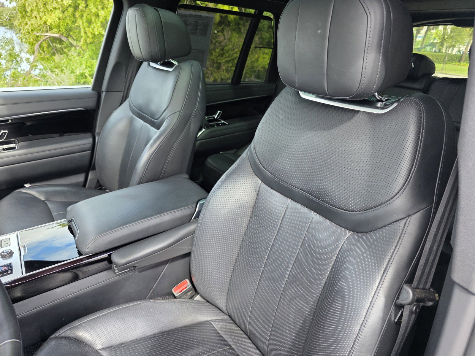 Certified 2023 Land Rover Range Rover SE AWD/4WD image 12