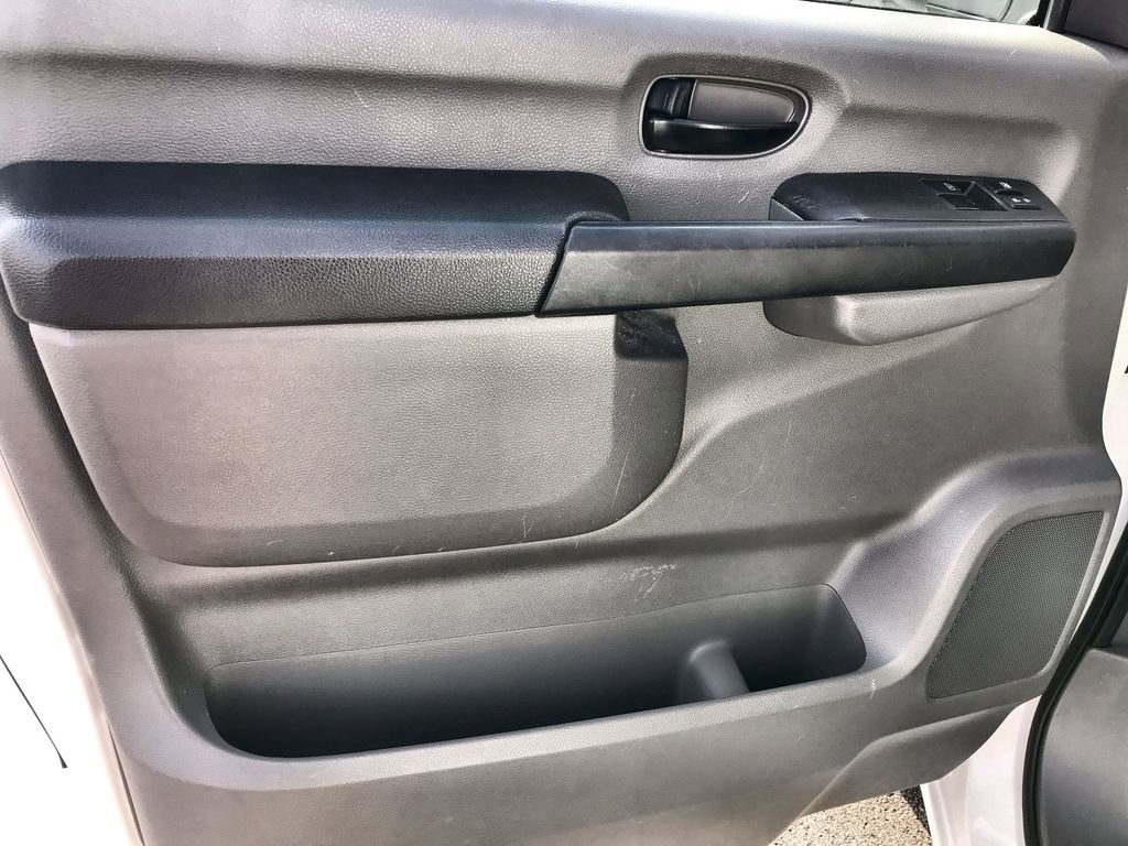 Used 2016 Nissan NV 3500 SL image 13