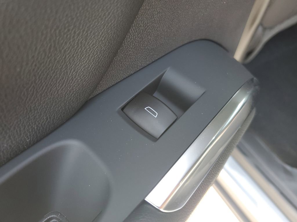 New 2026 Chevrolet Traverse LT w/ Driver Confidence Package image 17