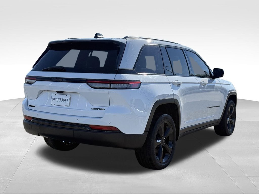 Used 2025 Jeep Grand Cherokee Limited w/ Black Appearance Package RWD image 27