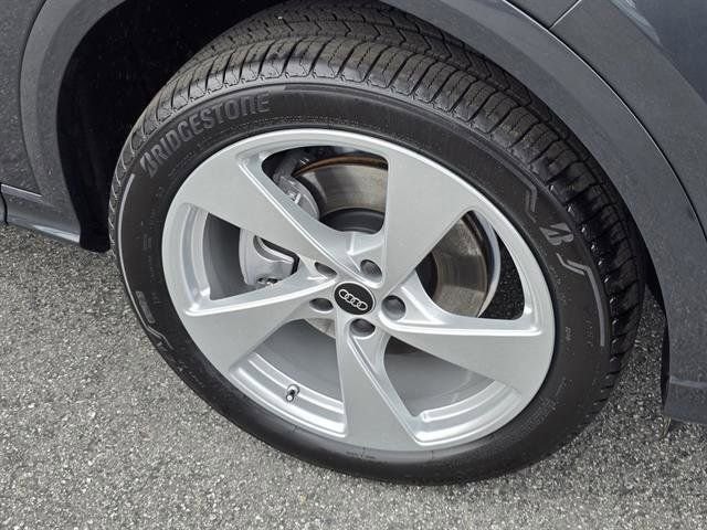 Used 2025 Audi Q5 Premium Plus w/ Premium Plus image 32