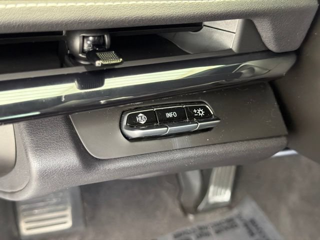 Used 2025 Chevrolet Corvette E-Ray w/ Stealth Interior Trim Package AWD/4WD image 17