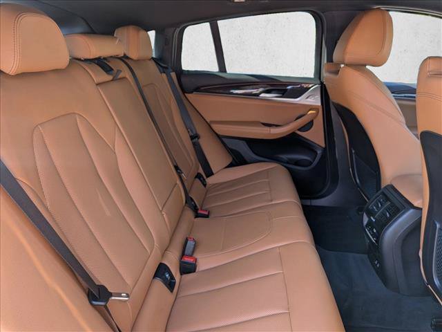 Used 2025 BMW X4 xDrive30i AWD/4WD image 21