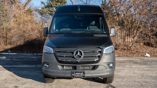Used 2024 Mercedes-Benz Sprinter 2500 image 2