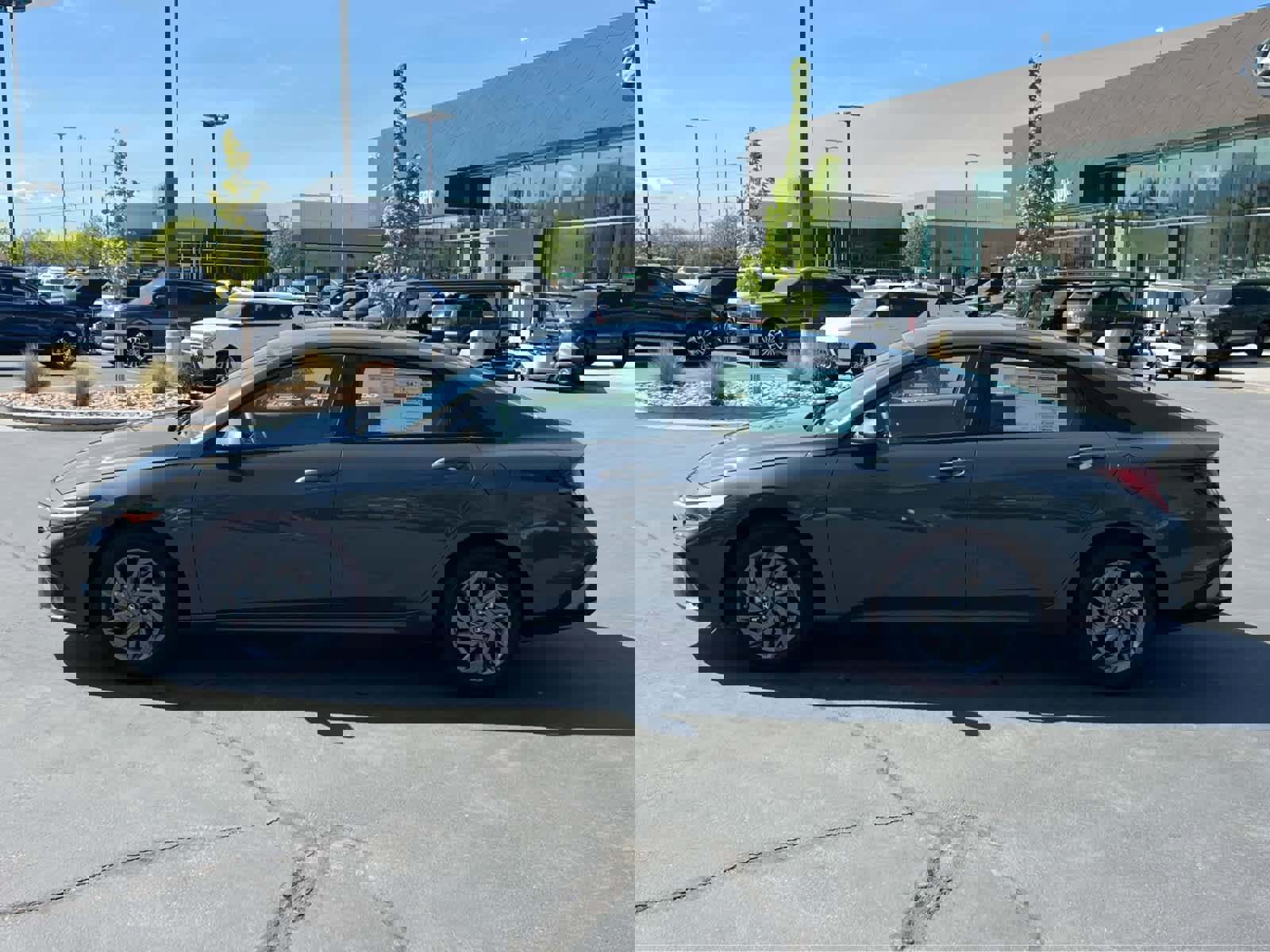 New 2026 Hyundai Elantra Blue FWD image 12