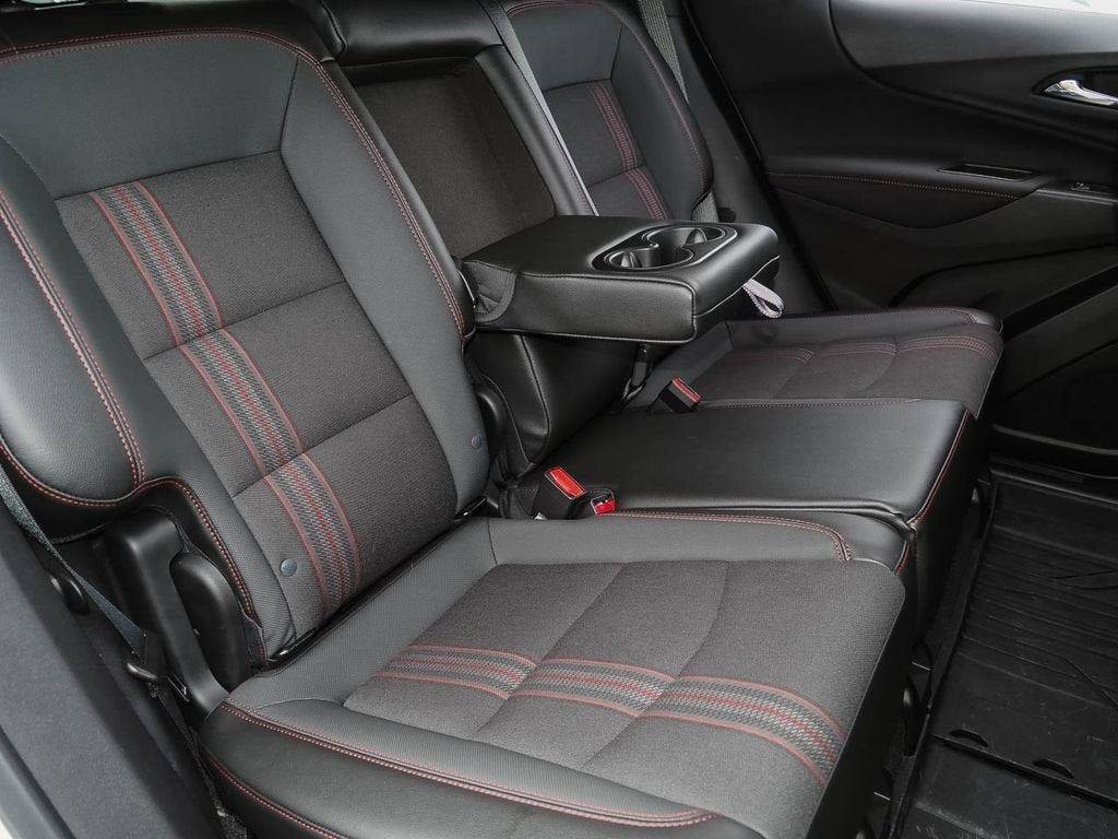 Used 2024 Chevrolet Equinox RS w/ LPO, Floor Liner Package FWD image 20