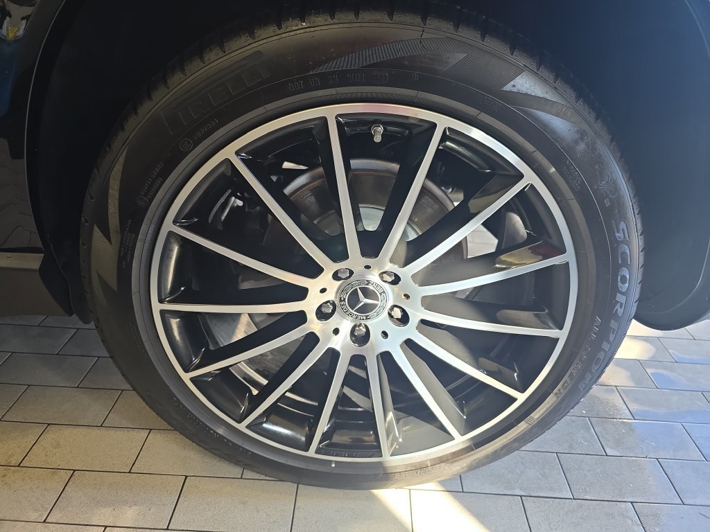 Used 2023 Mercedes-Benz GLE 350 w/ AMG Line Exterior image 38