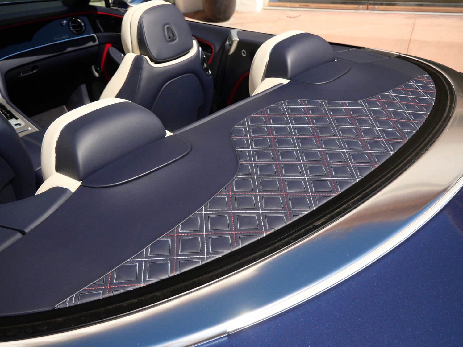 Used 2022 Bentley Continental GT image 8